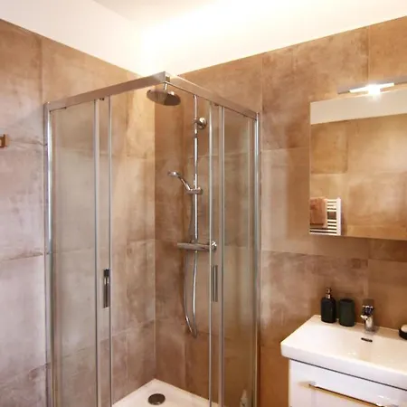 Expat House Ii Prag