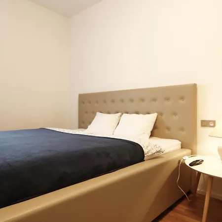 Expat House Ii Apartment Prague