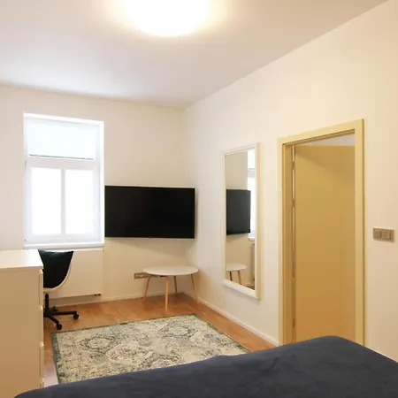 Apartment Expat House Ii