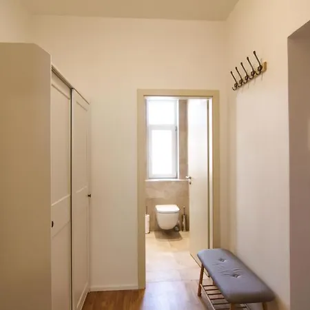Expat House Ii Prag