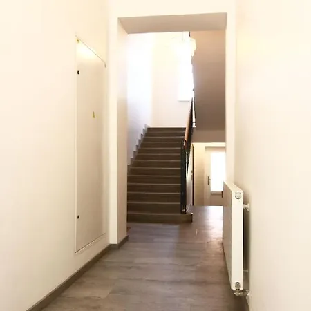 Apartment Expat House Ii *