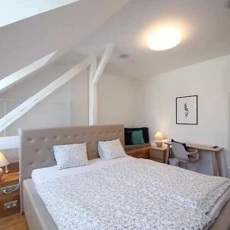 Expat House Ii Daire Prag